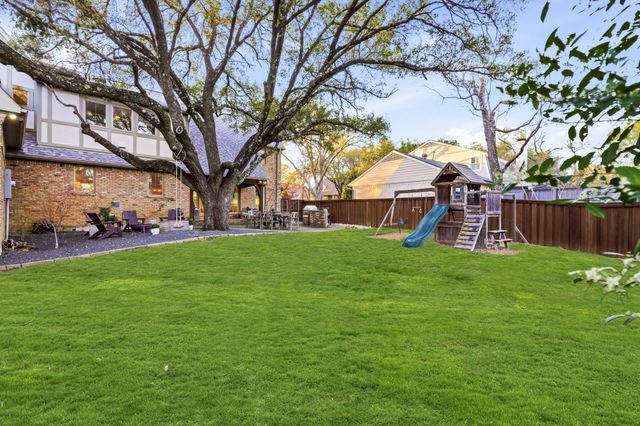 1 Roundrock Circle, Richardson, TX 75080