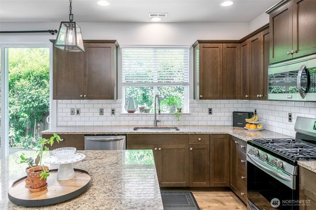 24026 SE 278th Court, Maple Valley, WA 98038