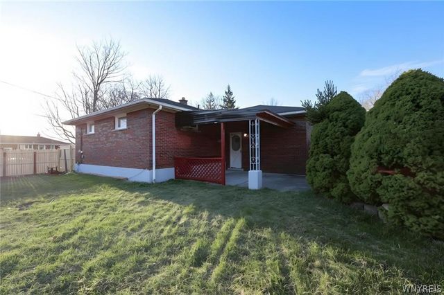 9605 Greenwald Avenue, Niagara Falls, NY 14304