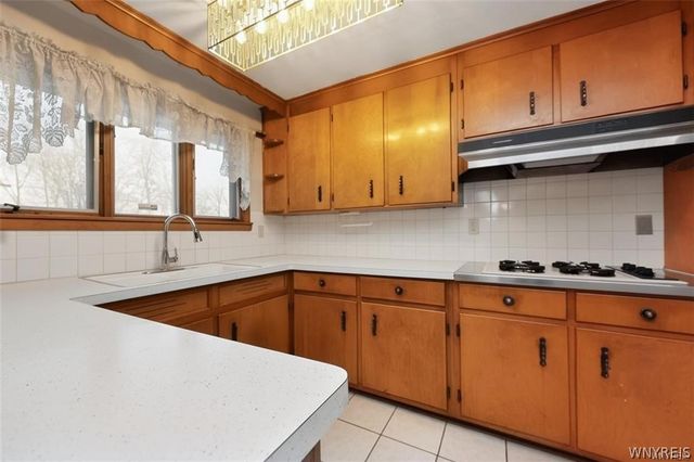 9605 Greenwald Avenue, Niagara Falls, NY 14304