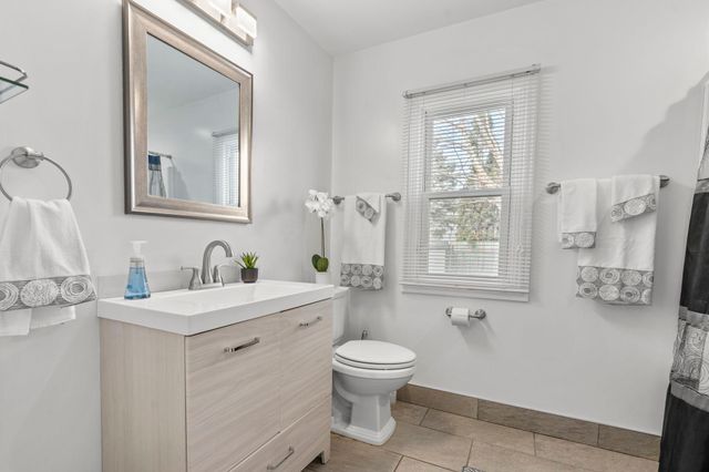 3559 5th Street NE, Minneapolis, MN 55418