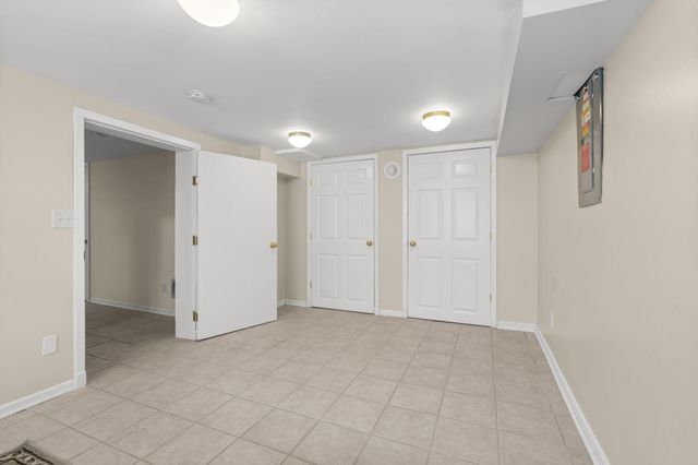 3559 5th Street NE, Minneapolis, MN 55418