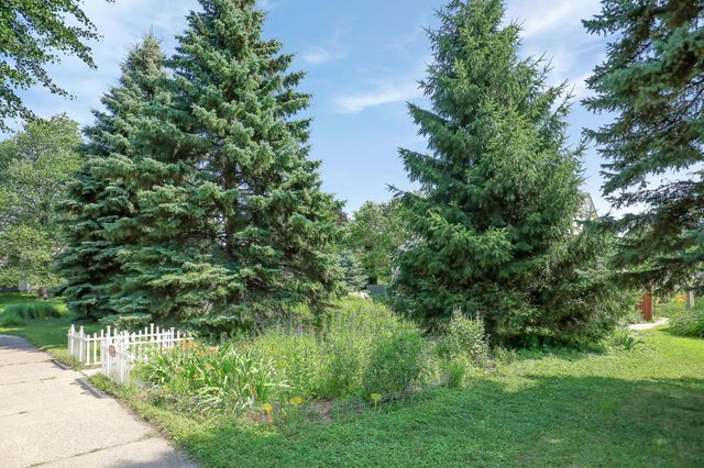 3559 5th Street NE, Minneapolis, MN 55418