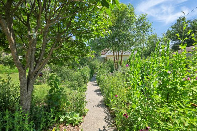 3559 5th Street NE, Minneapolis, MN 55418