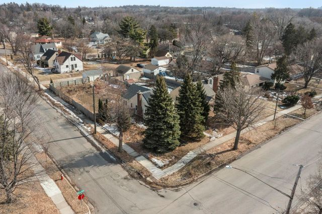 3559 5th Street NE, Minneapolis, MN 55418