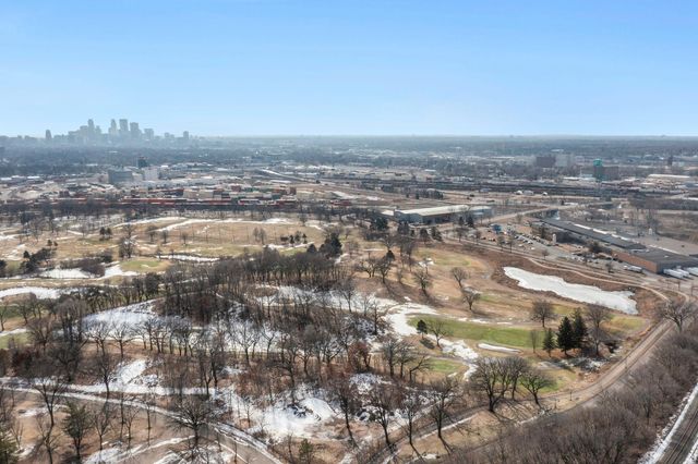 3559 5th Street NE, Minneapolis, MN 55418