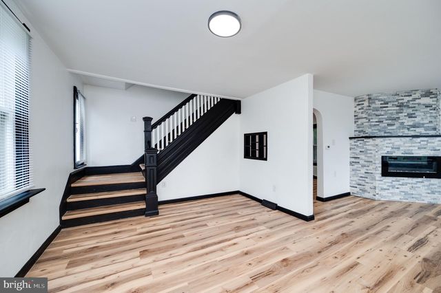 1050 FRIEDENSBURG RD, Reading, PA 19606