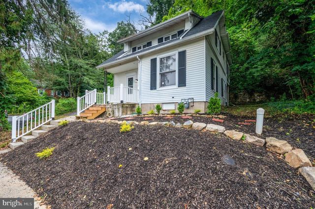 1050 FRIEDENSBURG RD, Reading, PA 19606
