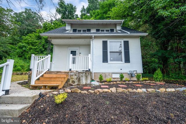 1050 FRIEDENSBURG RD, Reading, PA 19606