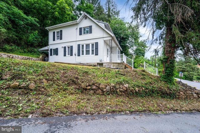 1050 FRIEDENSBURG RD, Reading, PA 19606