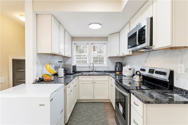 11 La Salle Drive, Providence, RI 02908