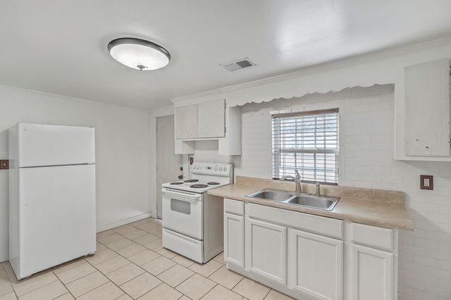 1989 Hugo Avenue, North Charleston, SC 29405