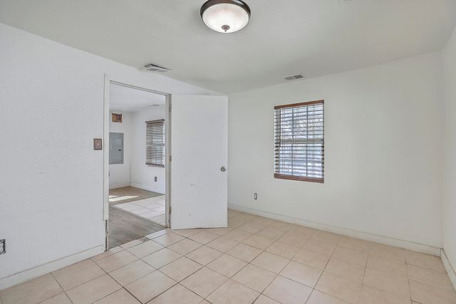 1989 Hugo Avenue, North Charleston, SC 29405