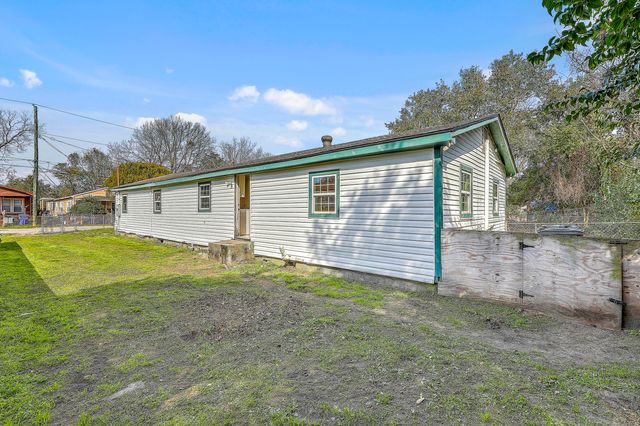 1989 Hugo Avenue, North Charleston, SC 29405