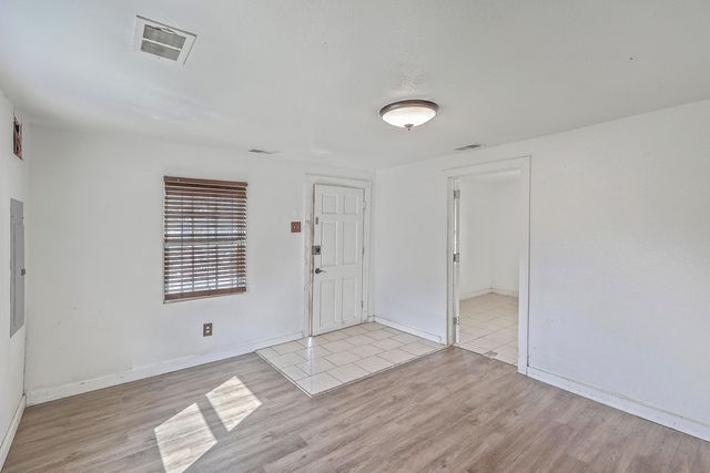 1989 Hugo Avenue, North Charleston, SC 29405