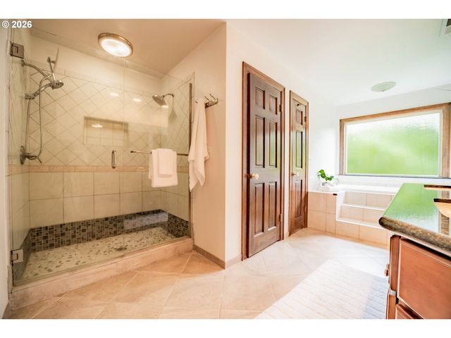 12255 Sw DUCHILLY Ct, Tigard, OR 97224