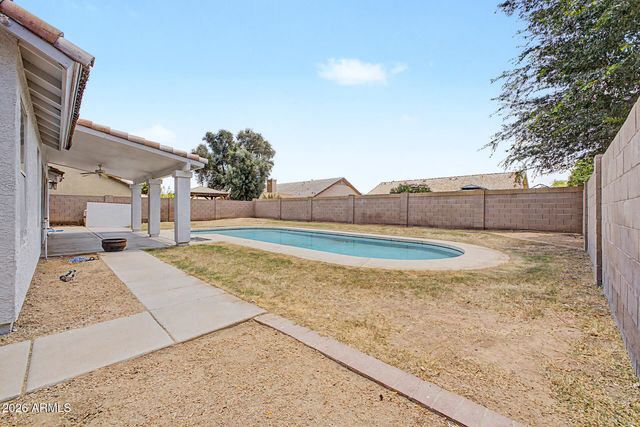 7727 W EUGIE Avenue, Peoria, AZ 85381