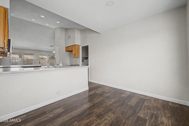 7727 W EUGIE Avenue, Peoria, AZ 85381