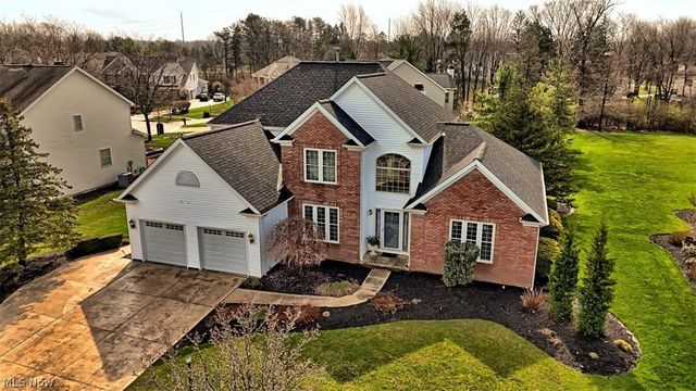 12641 Coopers Run, Strongsville, OH 44149