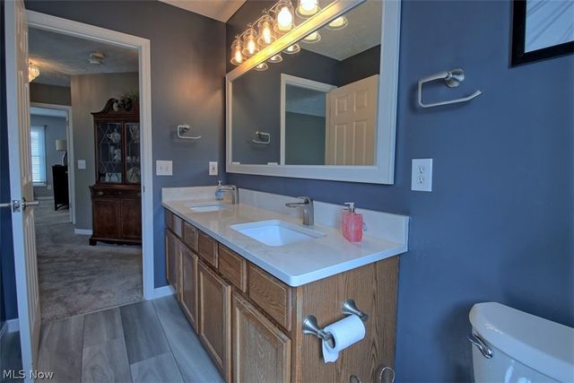 12641 Coopers Run, Strongsville, OH 44149