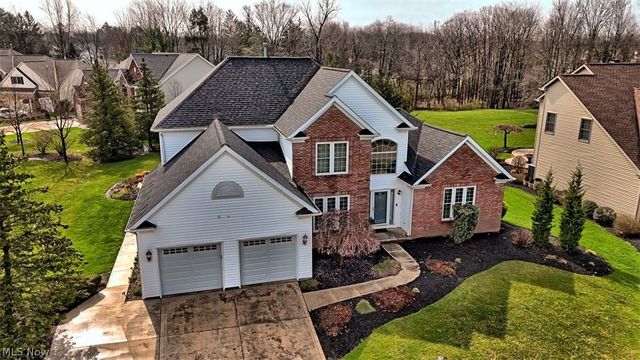 12641 Coopers Run, Strongsville, OH 44149
