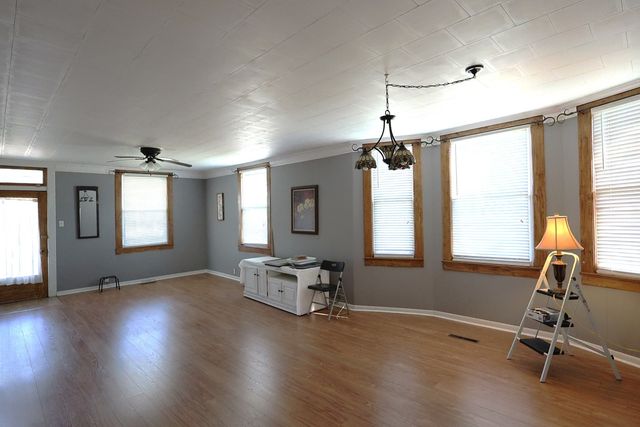 501 N Shelby Avenue, Salem, IL 62881