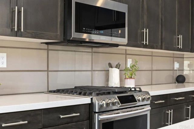 3122 Salina Rd, Carlsbad, CA 92010