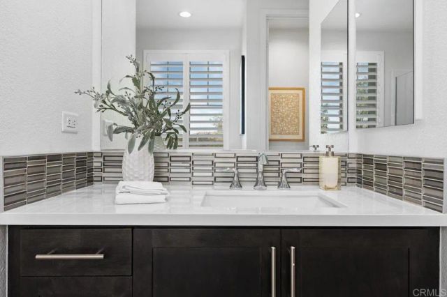 3122 Salina Rd, Carlsbad, CA 92010