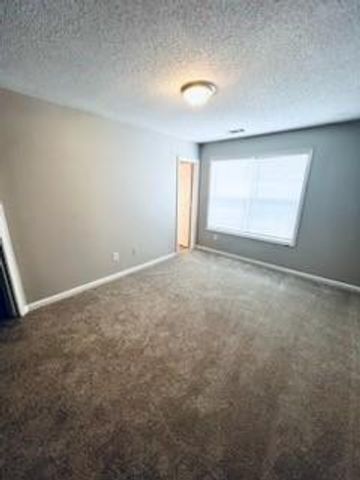 2736 HALIGAN Point, Riverdale, GA 30296