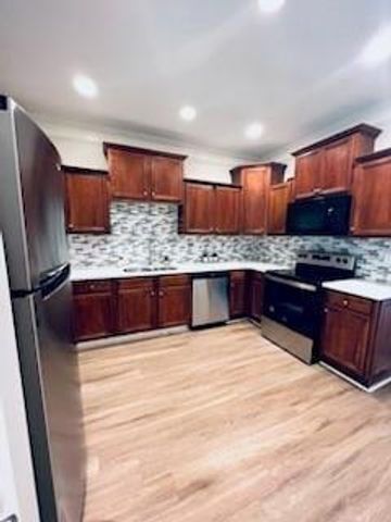 2736 HALIGAN Point, Riverdale, GA 30296
