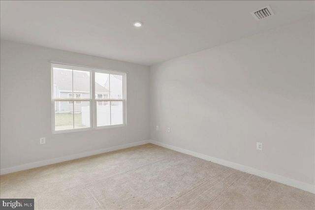 34 BIBURY ST, Martinsburg, WV 25405