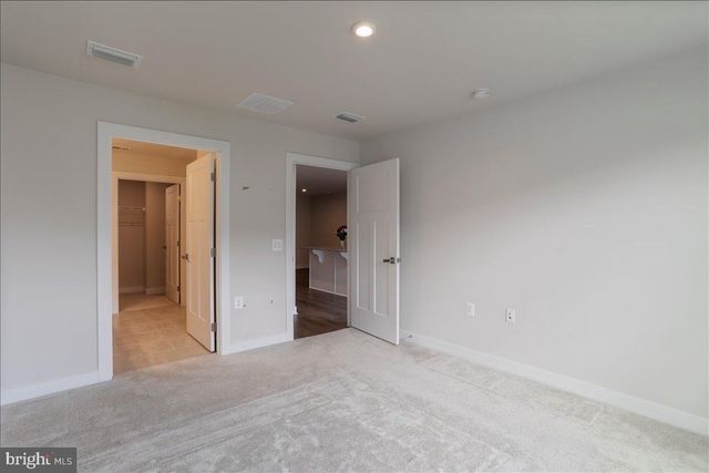 34 BIBURY ST, Martinsburg, WV 25405