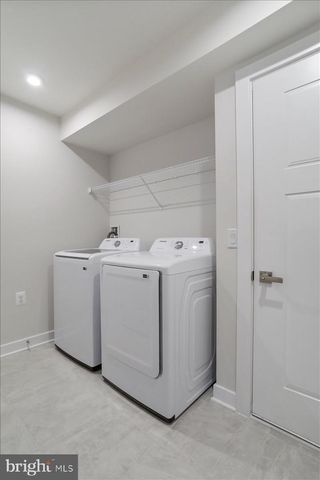 34 BIBURY ST, Martinsburg, WV 25405