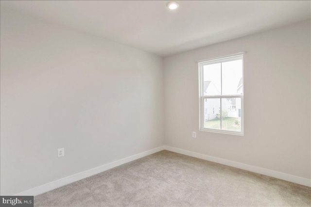 34 BIBURY ST, Martinsburg, WV 25405