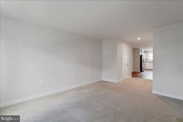 34 BIBURY ST, Martinsburg, WV 25405