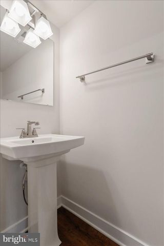 34 BIBURY ST, Martinsburg, WV 25405