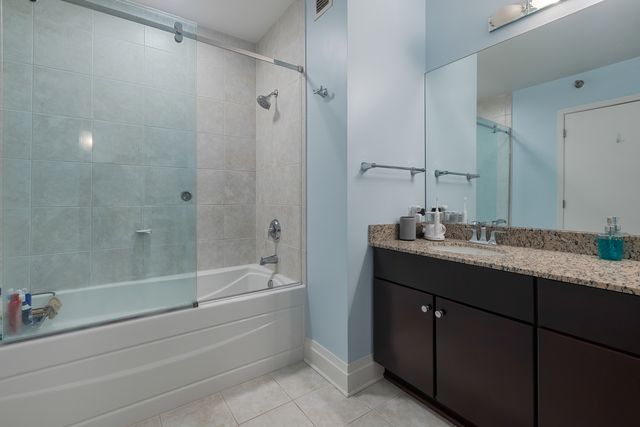 33 W Ontario Street 30H, Chicago, IL 60654
