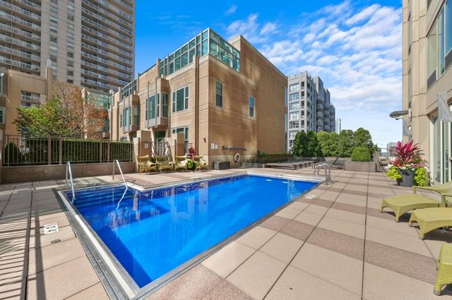33 W Ontario Street 30H, Chicago, IL 60654