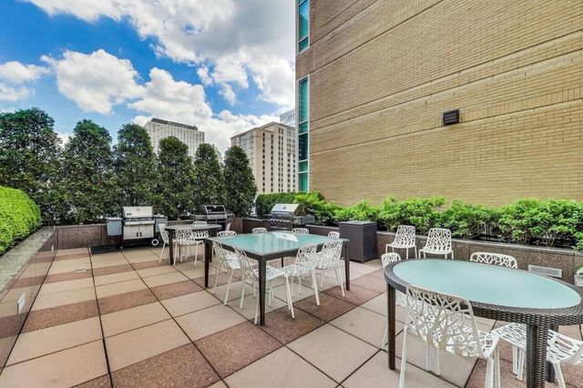33 W Ontario Street 30H, Chicago, IL 60654