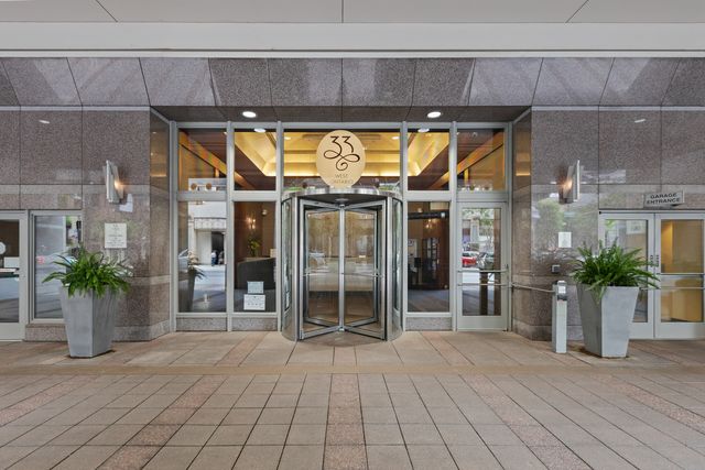 33 W Ontario Street 30H, Chicago, IL 60654