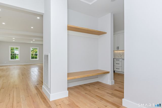 517 Newfield Avenue, Stamford, CT 06905