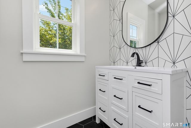 517 Newfield Avenue, Stamford, CT 06905