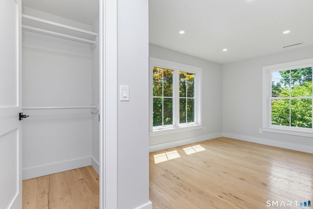 517 Newfield Avenue, Stamford, CT 06905