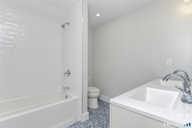 517 Newfield Avenue, Stamford, CT 06905