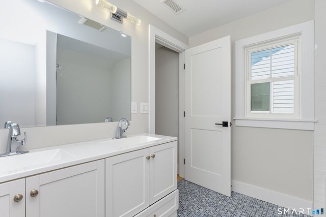 517 Newfield Avenue, Stamford, CT 06905