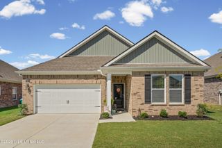 44 Harvest Dance Drive, Byhalia, MS 38611