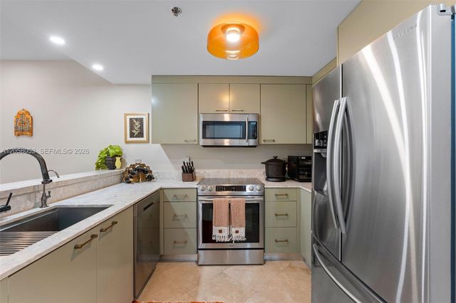 3001 SW 27th Ave 201, Miami, FL 33133