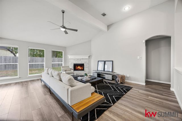 12335 Glenleigh Drive, Houston, TX 77014