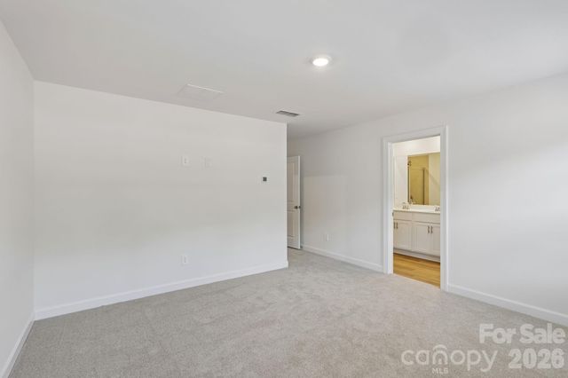 9024 Foggy Brook Loop, Charlotte, NC 28216