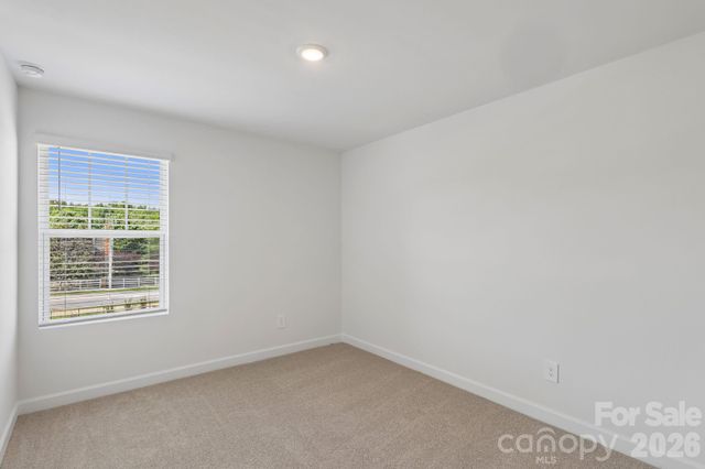 9024 Foggy Brook Loop, Charlotte, NC 28216